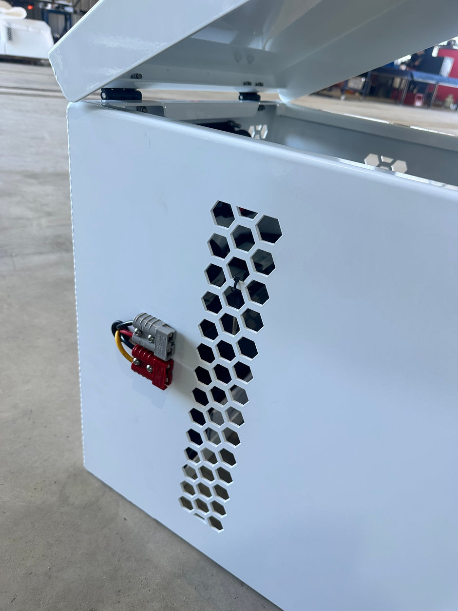 40 L Engel fridge box with slim battery and dc-dc Charger.