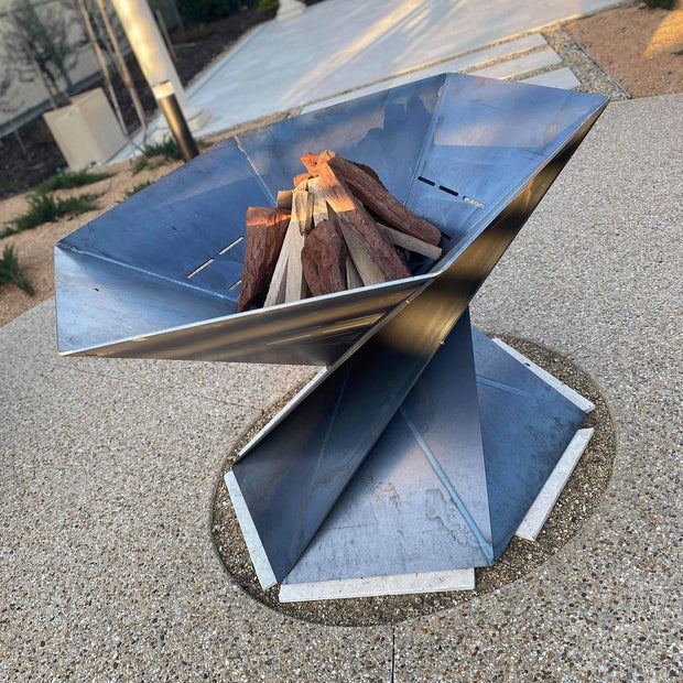 Swirly Bird Fire Pit